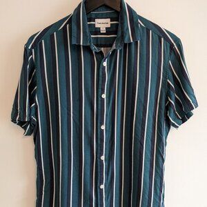 Short Sleeve Button Shirt - Medium